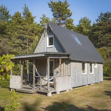 Maenniliiva Puhkemaja Hébergement de vacances HIIUMAA